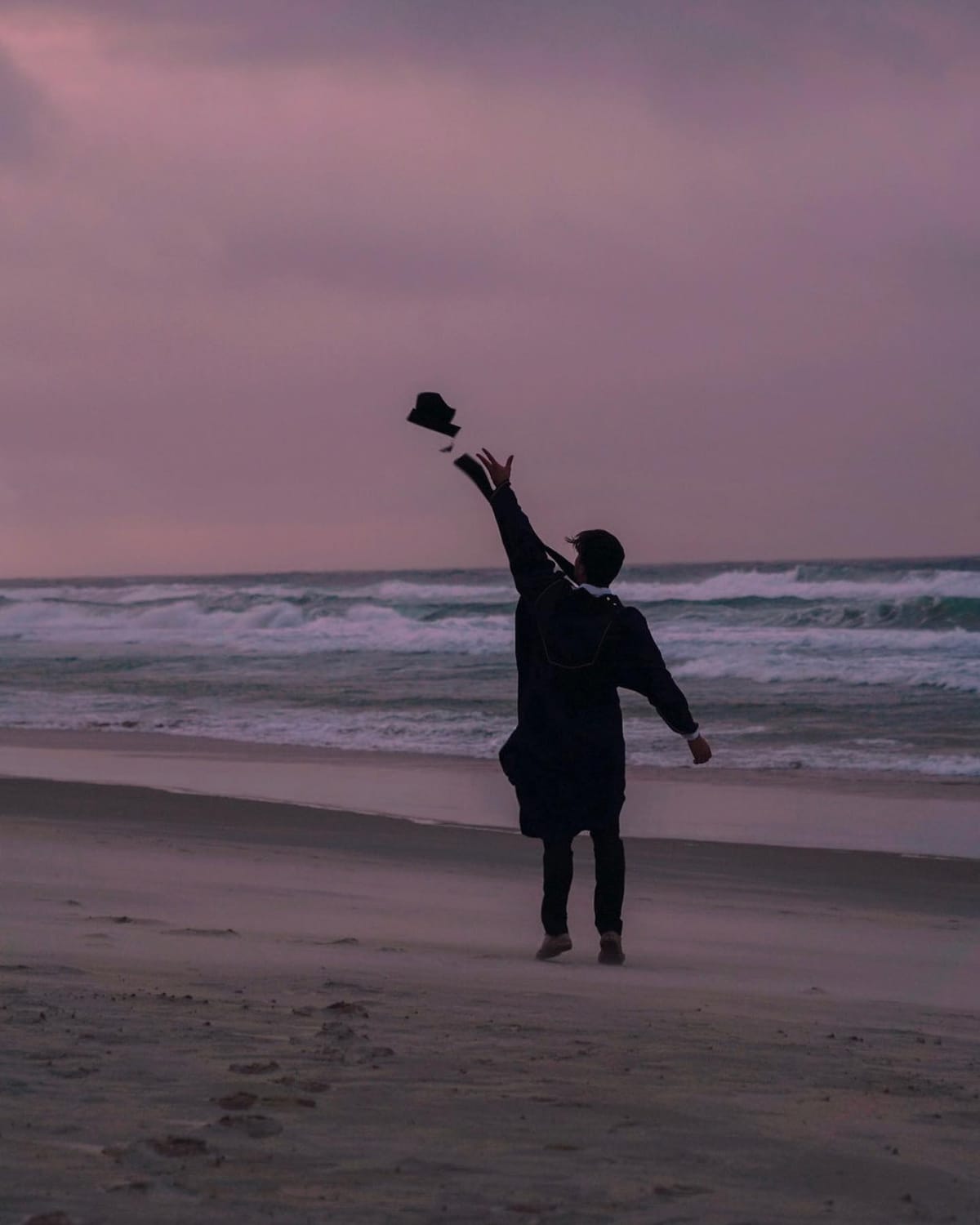 September New Music Round-up: Incoming Summer Vibes and Reflective Tracks
