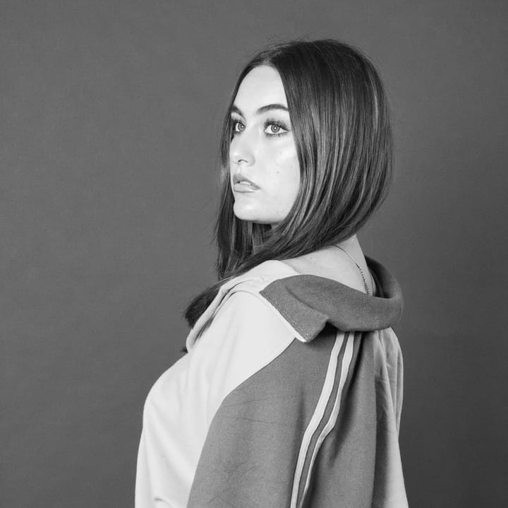 RENÉE